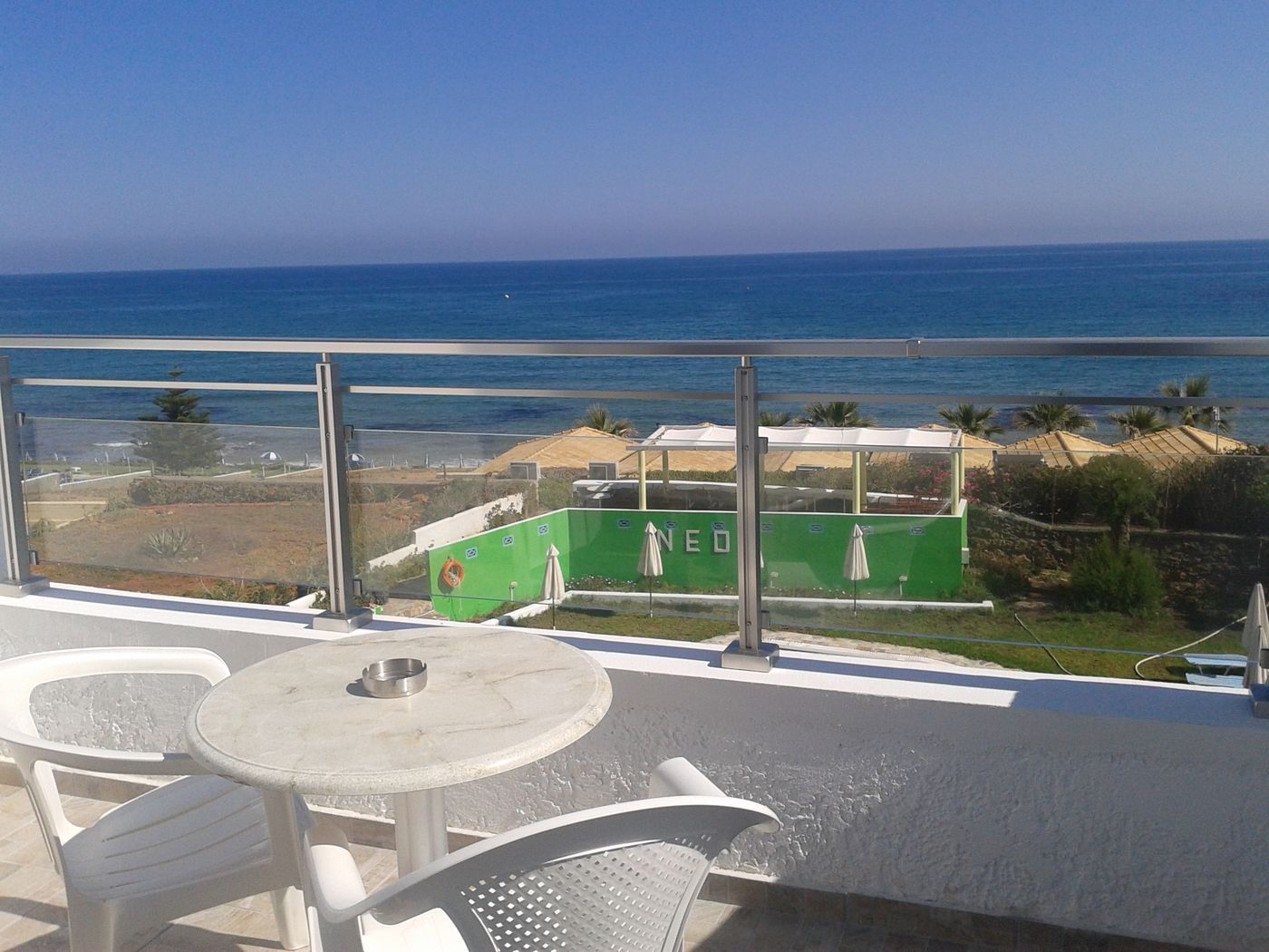 Neon-Beach-Hotel-Room-36