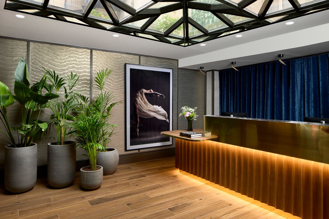 NH-Paris-Opera-Faubourg-Lobby-2