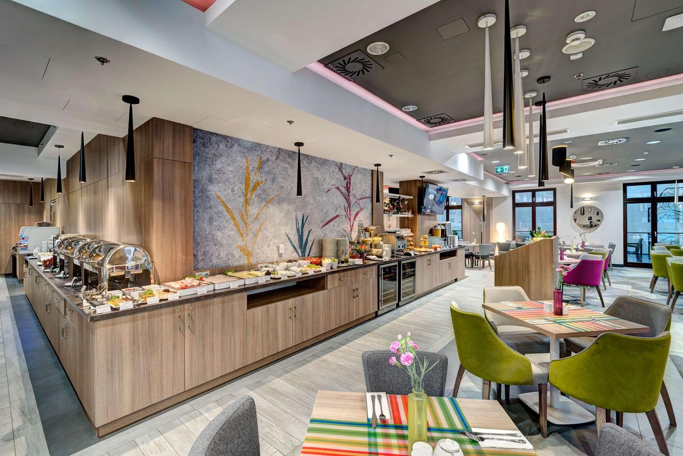 Golden-Tulip-Krakow-Kazimierz-Restaurant-16