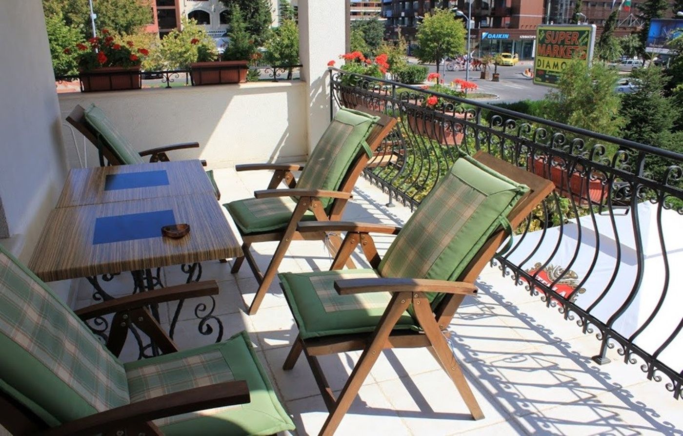 Villa-Maria-Revas-Terrace-7