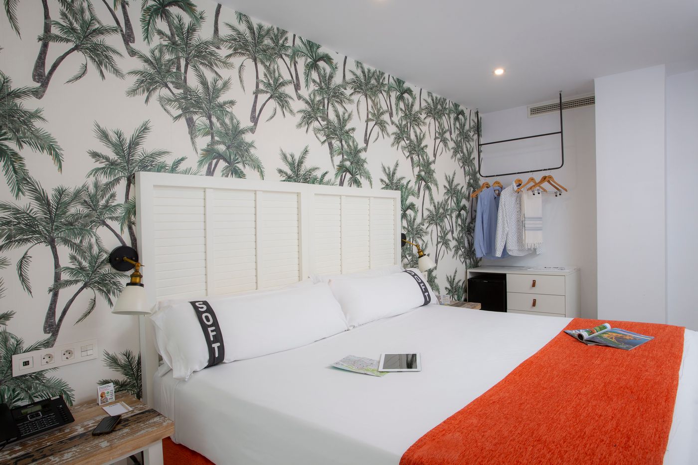 Casual-del-Mar-Malaga-Room-23