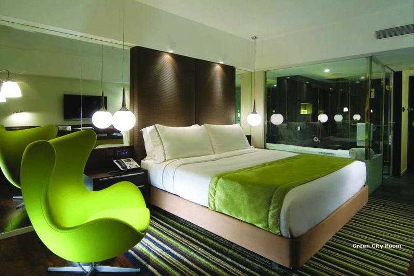 The-Mira-Hong-Kong-Room-25