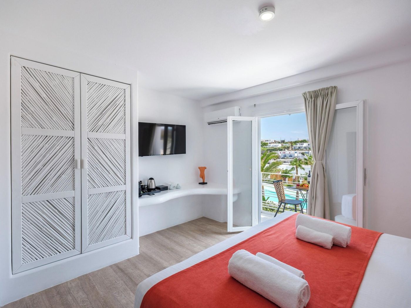 Madoupa-Boutique-Room-31