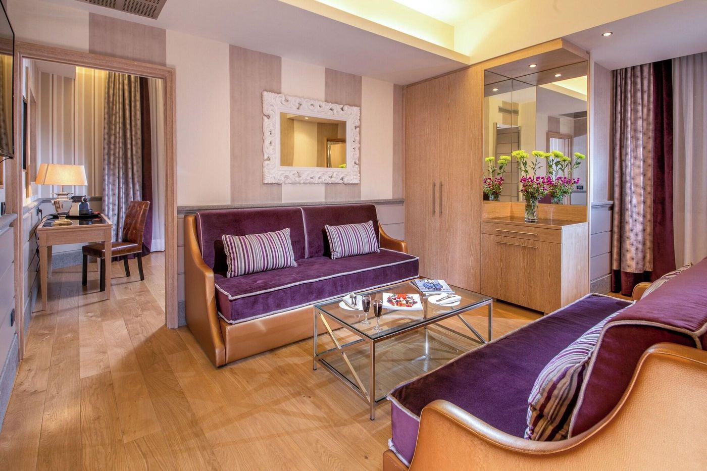 Inn-At-The-Spanish-Steps-Room-40