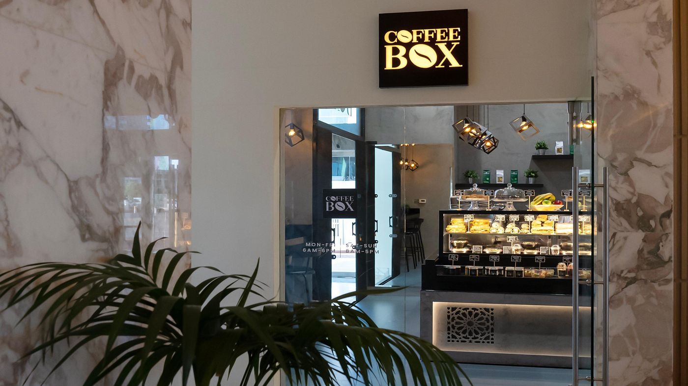 Bonnington-Jumeirah-Lakes-Towers-Restaurant-70