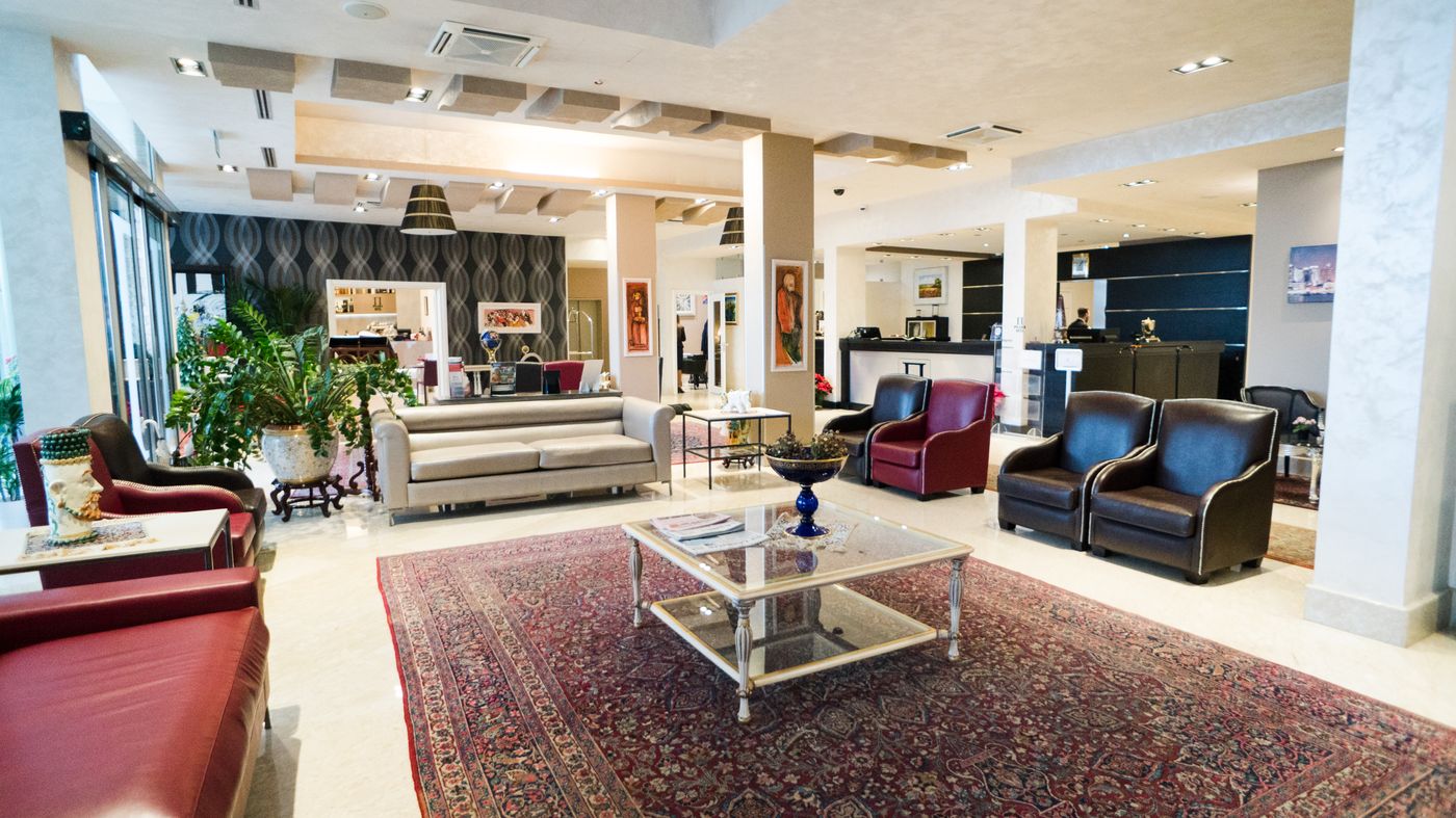 Plaza-Hotel-Catania-Lobby-30