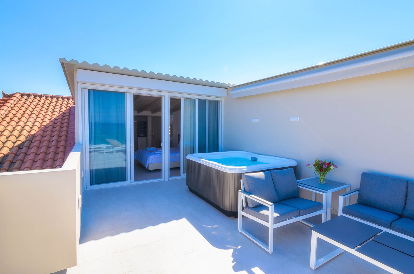 Iakinthos-Tsilivi-Beach-Room-8