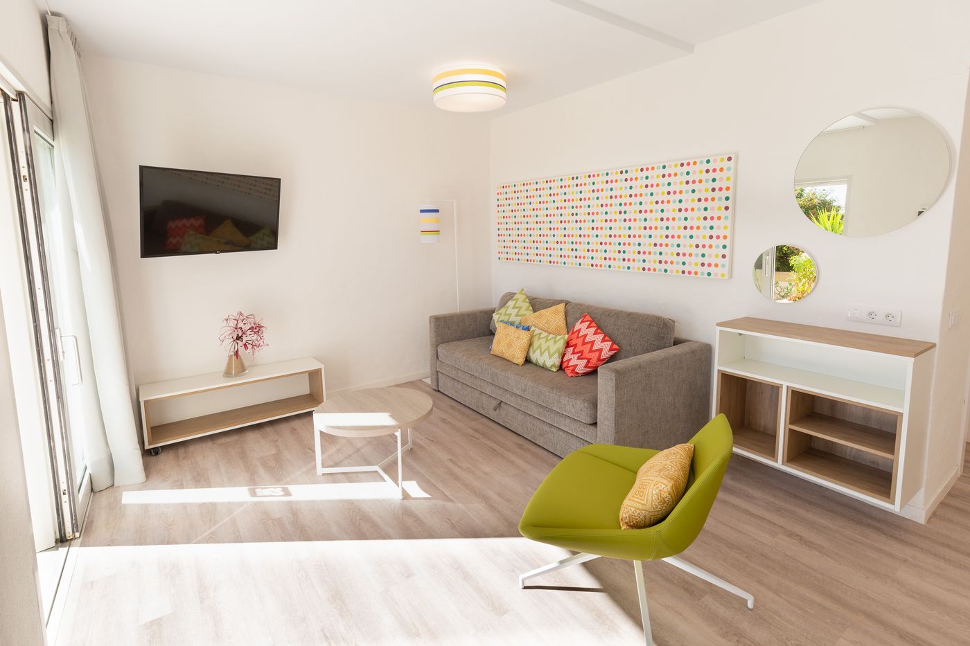 R2 Maryvent Apartments