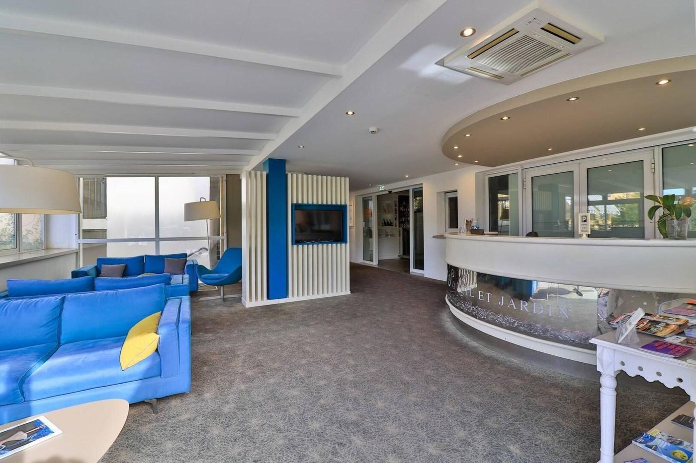 Best Western Plus Soleil Et Jardin-France-Sanary Sur Mer-Lobby-9
