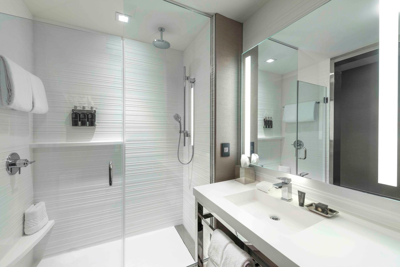 AC-Hotel-Boston-Downtown-Room-32