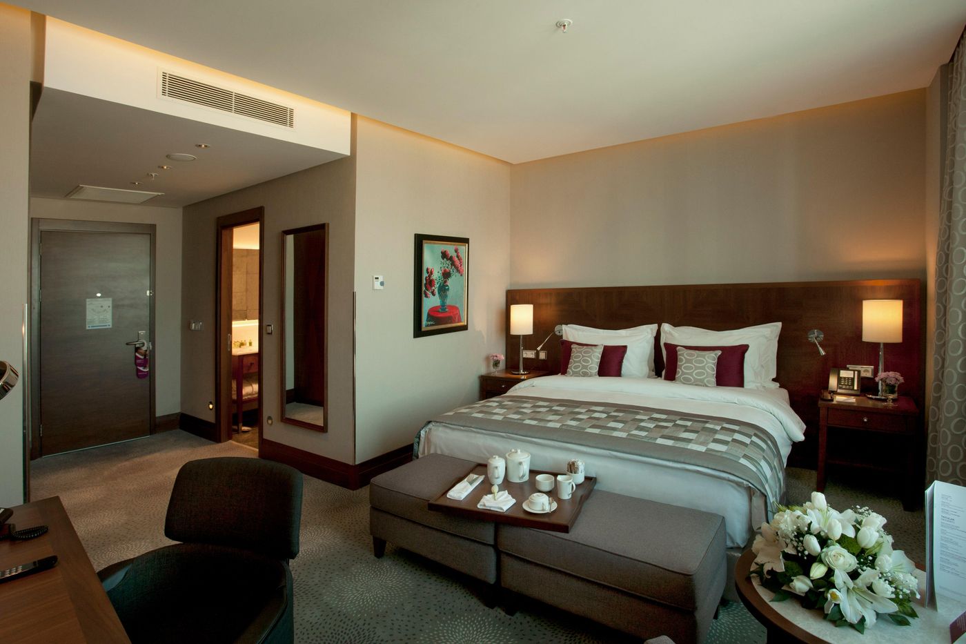 Crowne-Plaza-Istanbul-Oryapark-Room-25