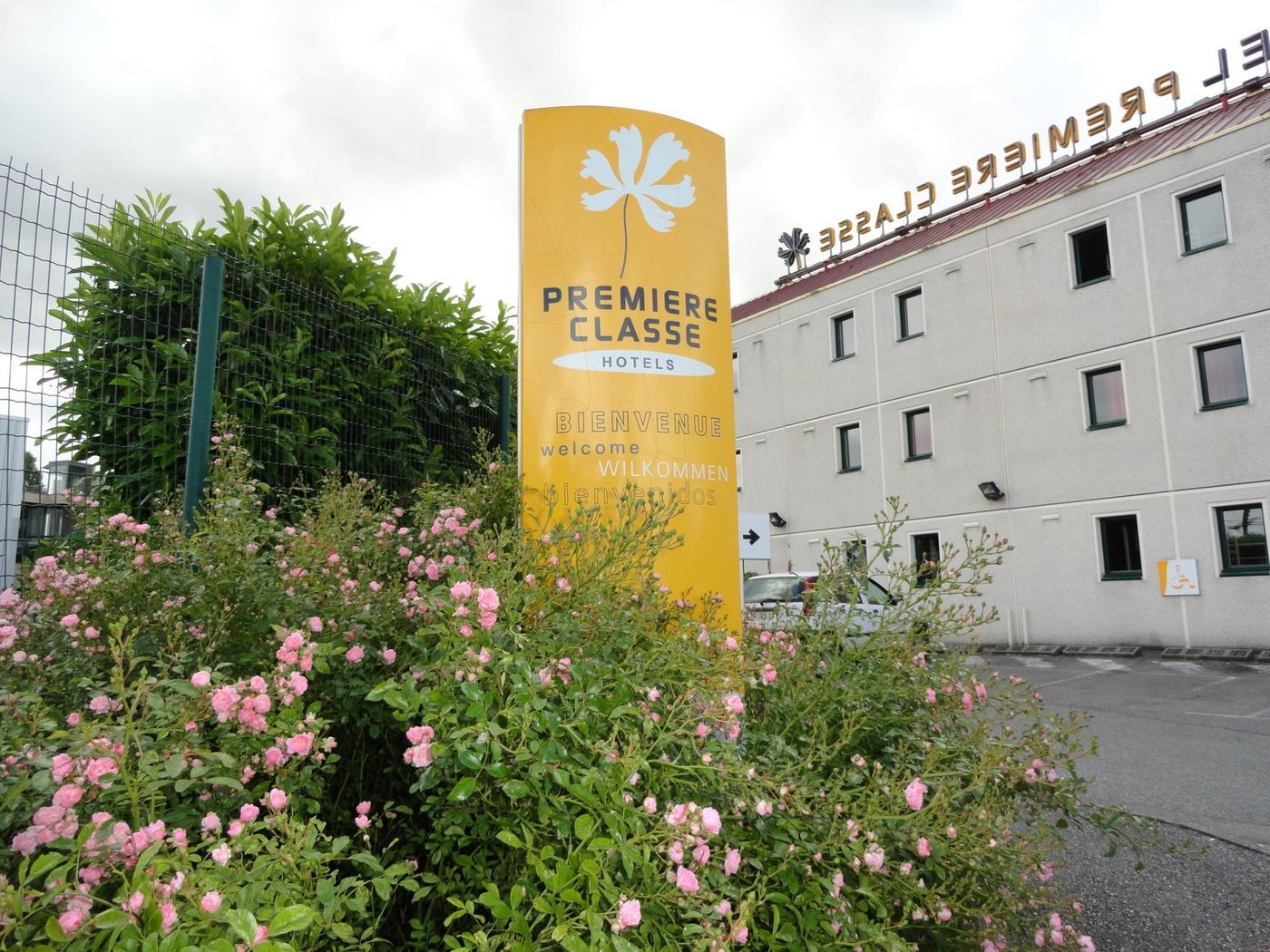 Kyriad Direct Annemasse - Genève-France-Gaillard-General view-4