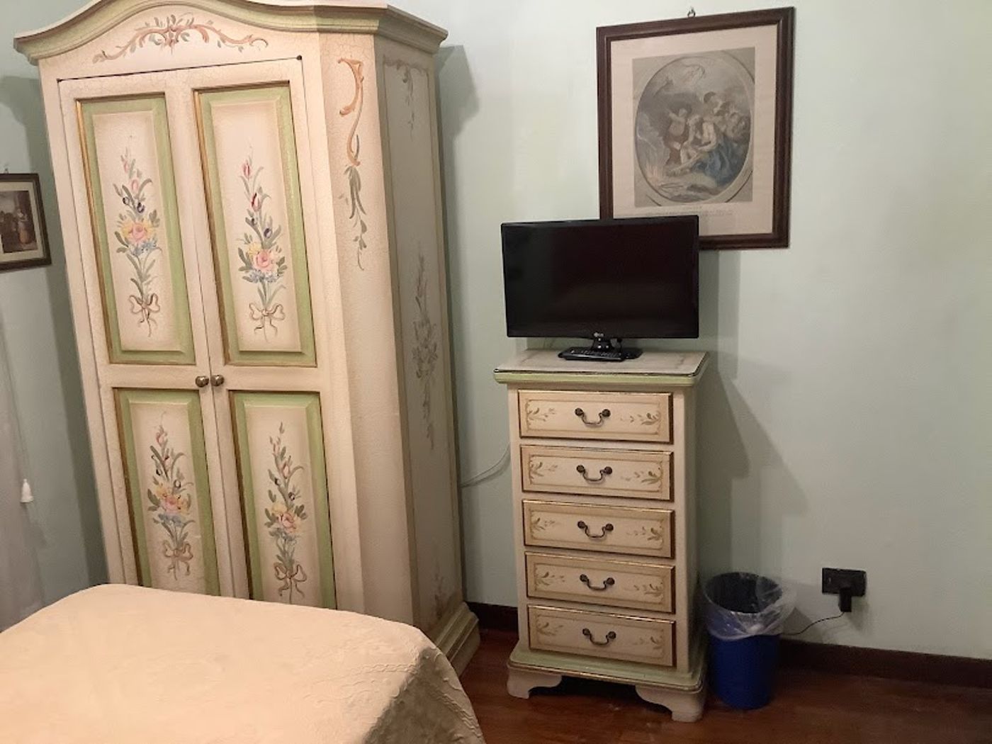 Savona-Room-11