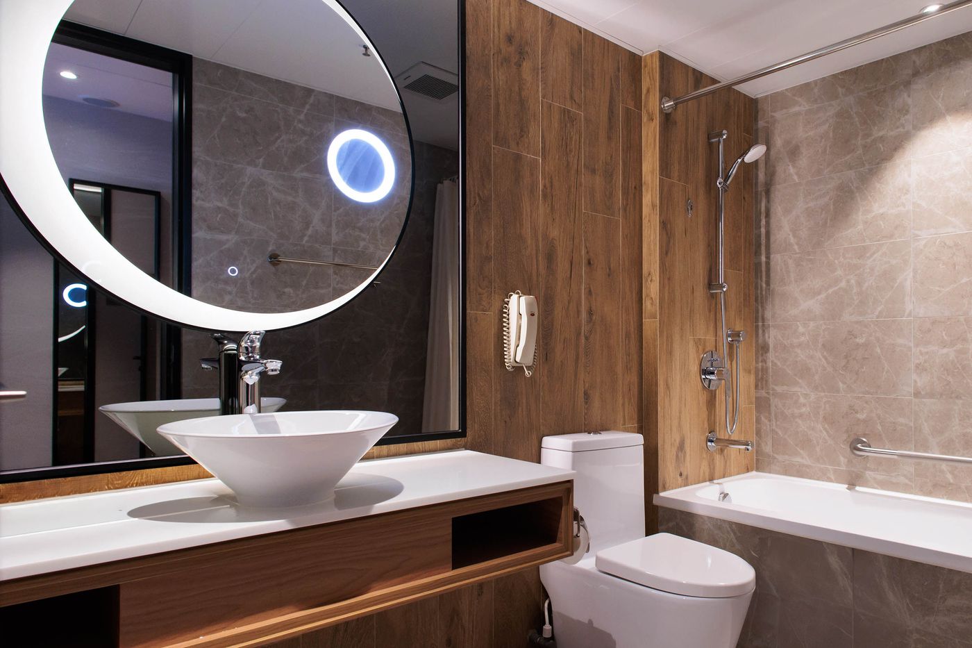 Park-Hotel-Hong-Kong-Room-20