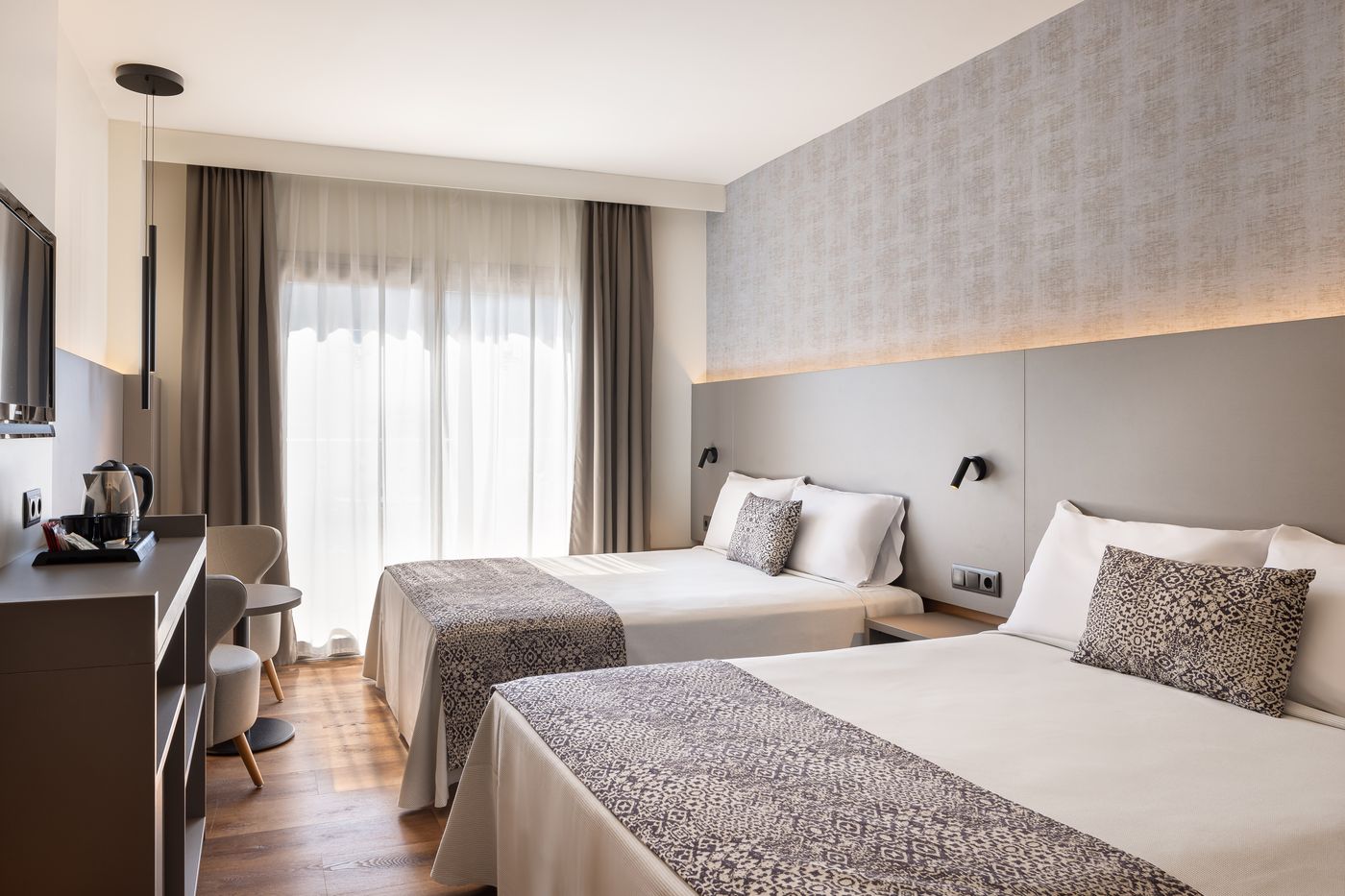 Golden-Bahia-de-Tossa-Room-28