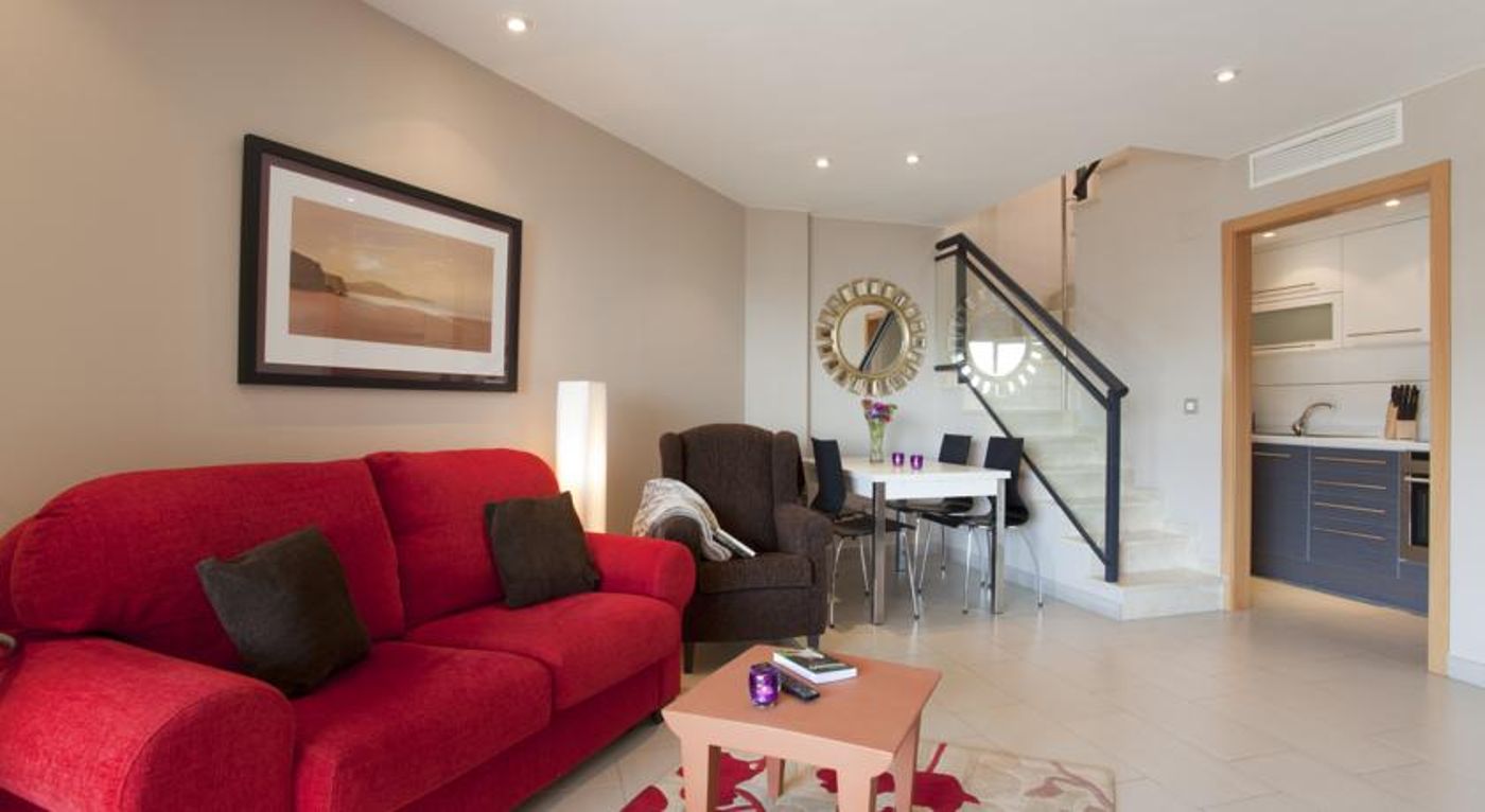 Boulevard and Cafe Apartments