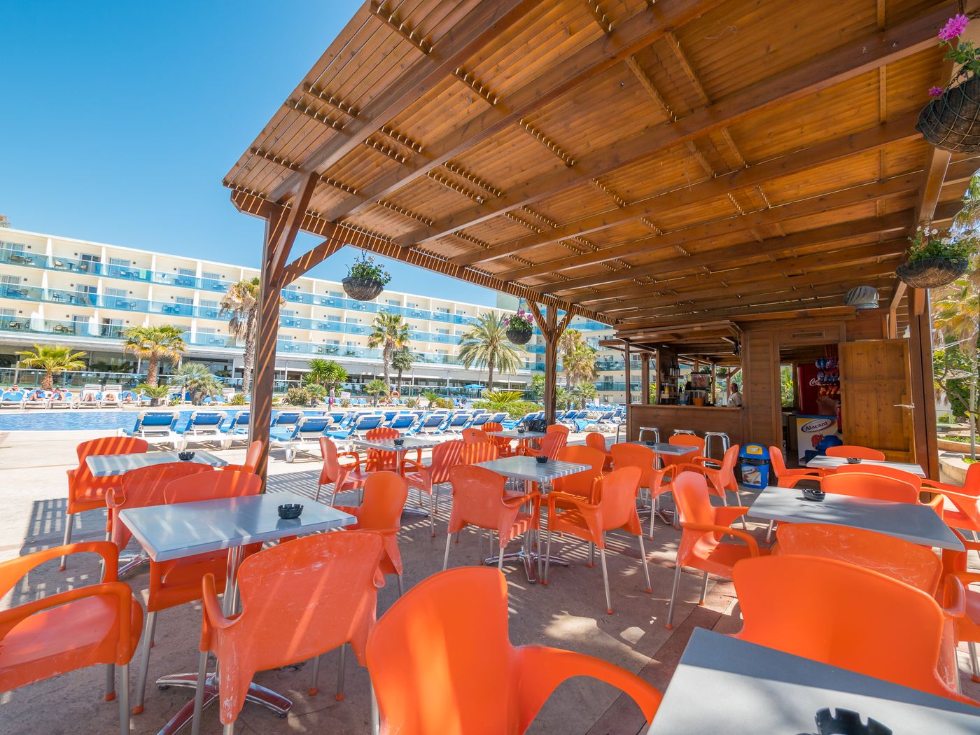 Golden-Taurus-Aquapark-Resort-Bar-24