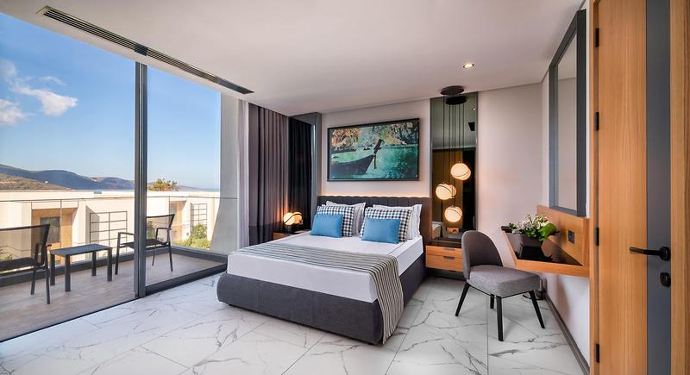 The Norm Collection Door'a 