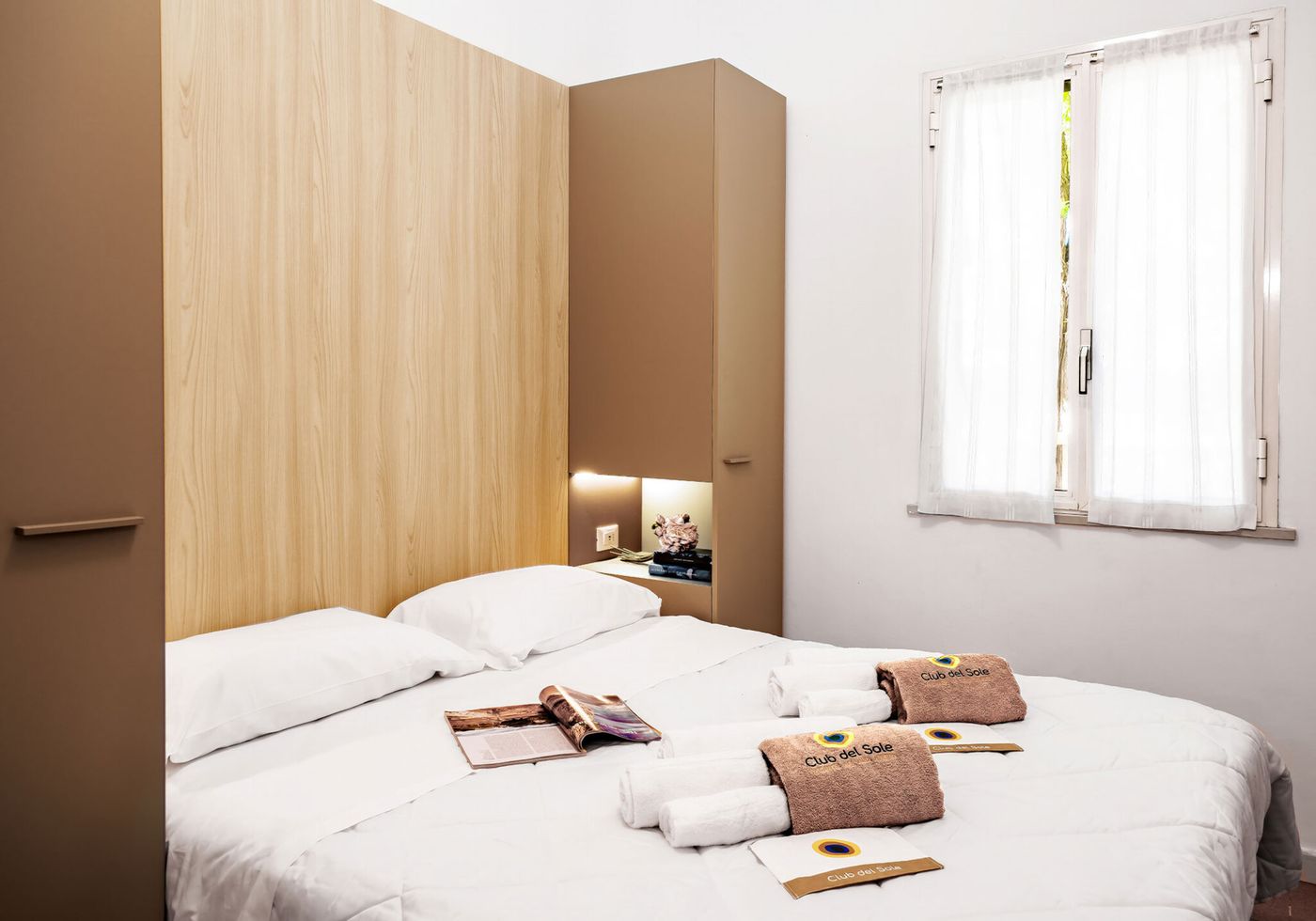 Club-del-Sole-Stork-Family-Collection-Room-37