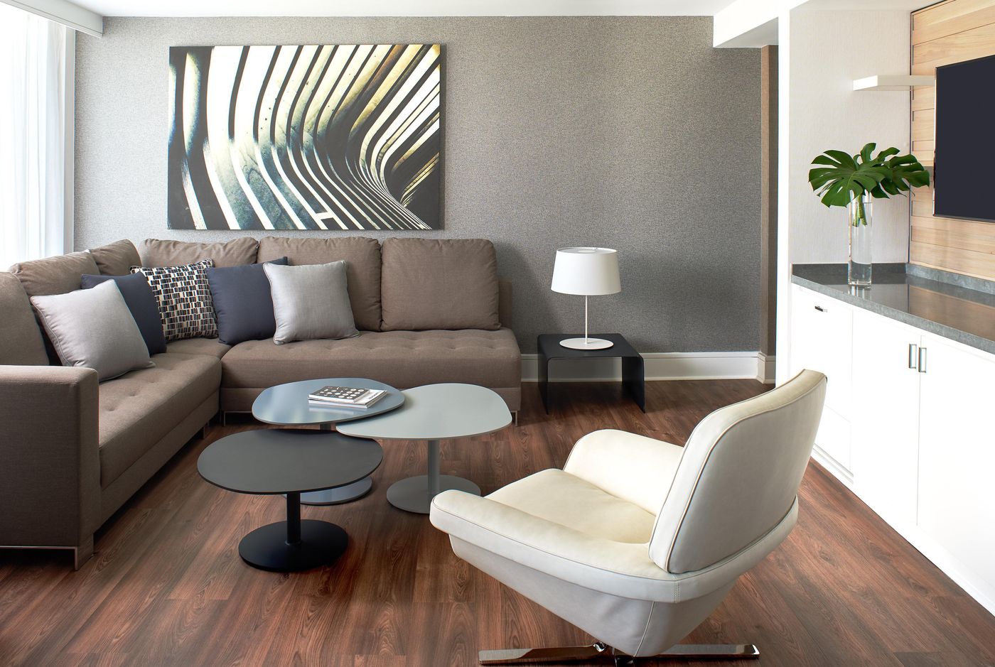 Kimpton-Hotel-Palomar-Los-Angeles-Beverly-Hills-Room-6