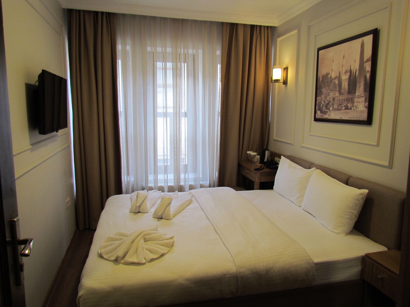 Burckin-Suleymaniye-Hotel-Room-12