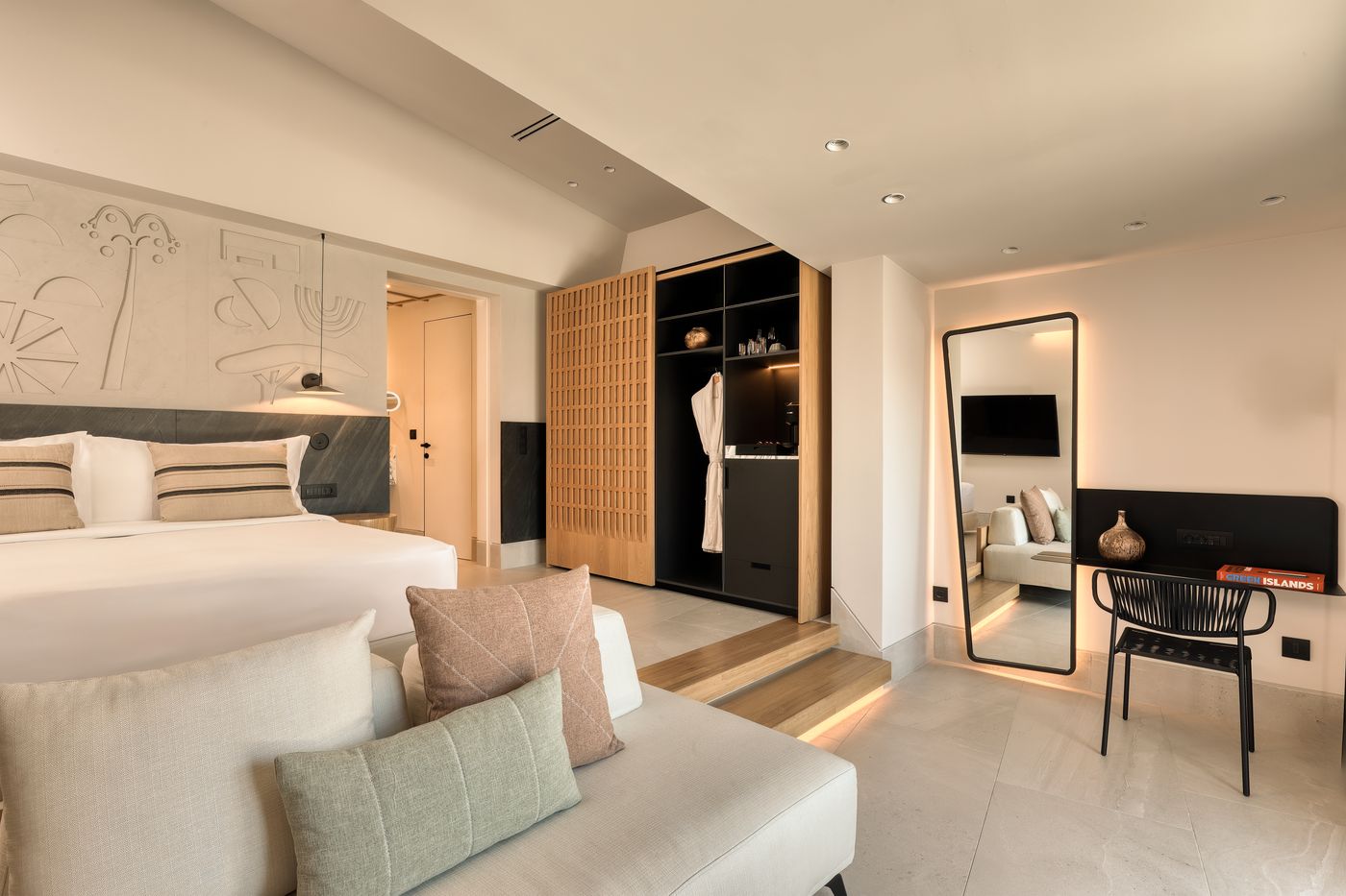 Domes Novos Santorini, Autograph Collection