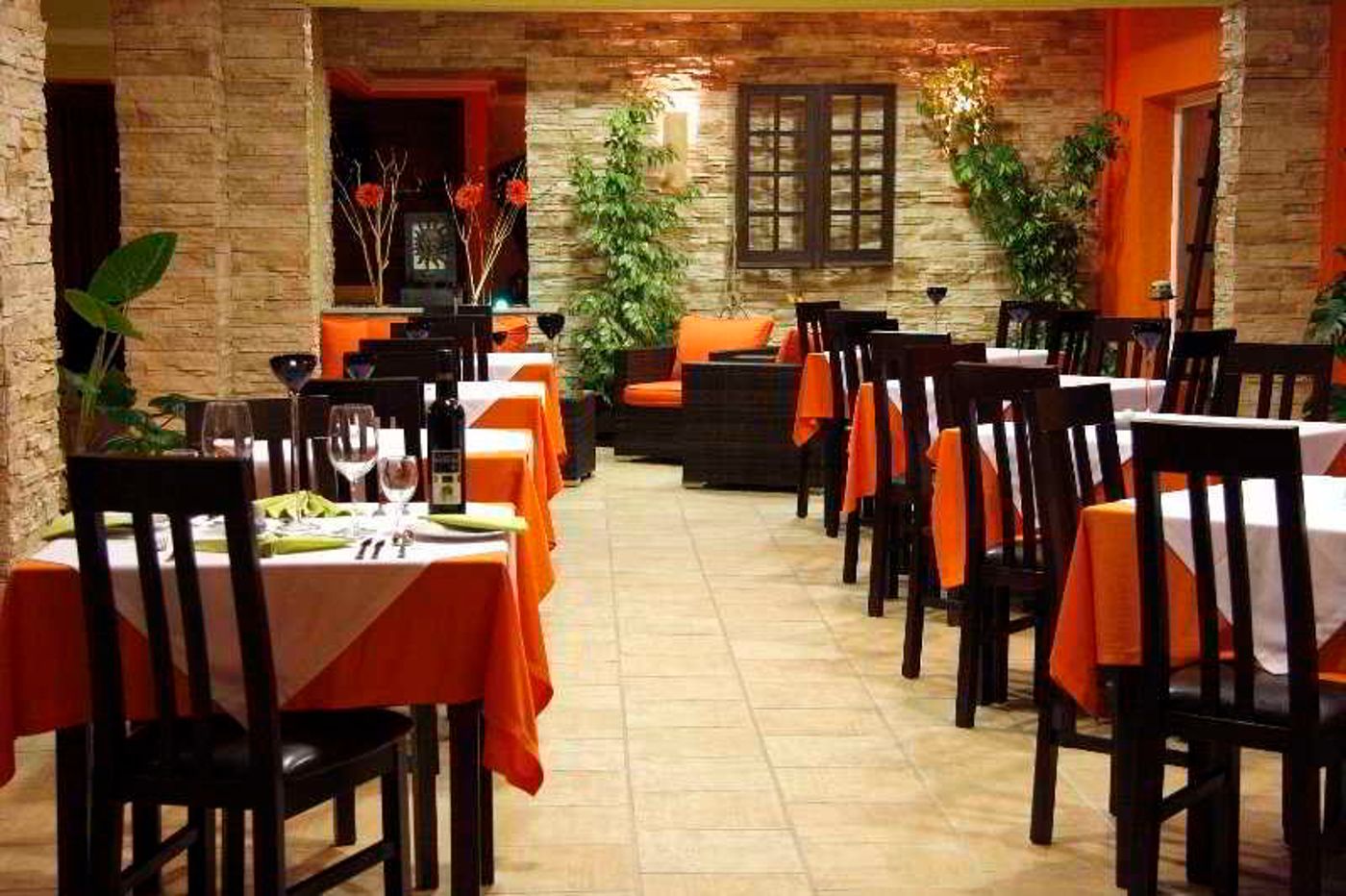 Montinho-de-Ouro-Restaurant-31