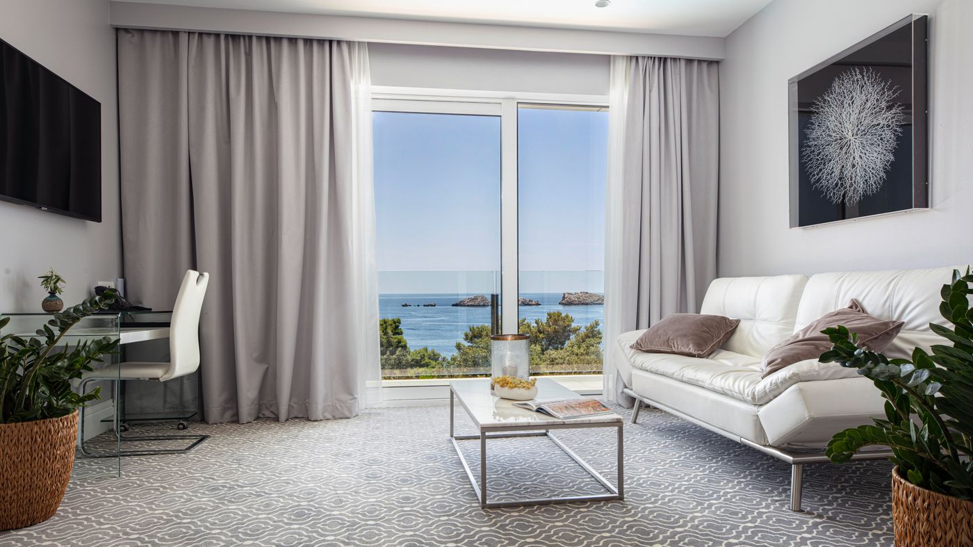 Royal-Palm-hotel-Room-15