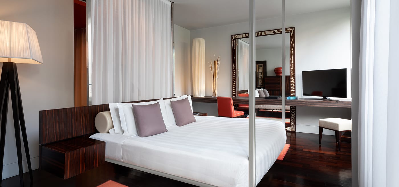 Sina-The-Gray-Room-2