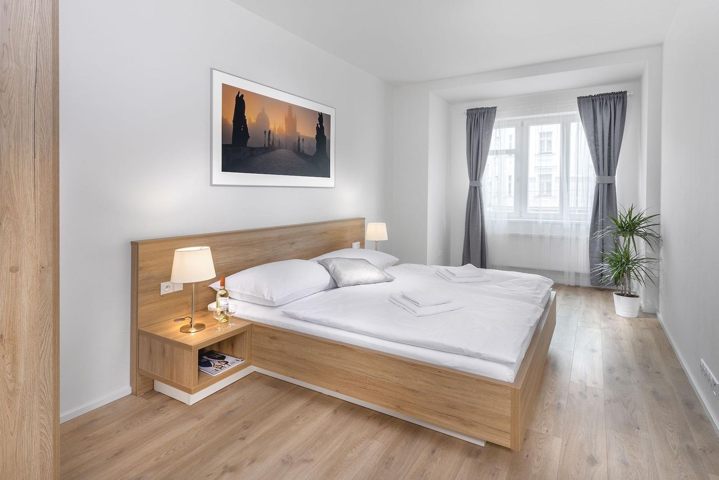 Downtown-Suites-Belohorska-Room-23