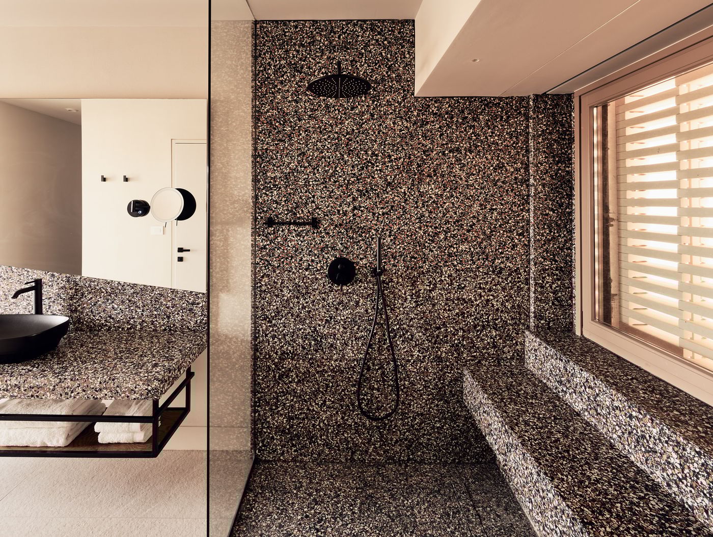 Nous-Santorini-Room-35