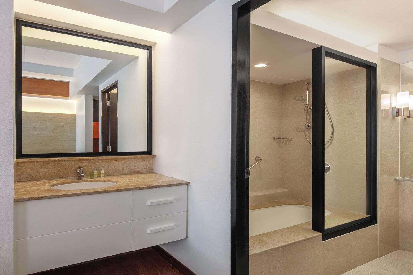 Banthai-Beach-Resort---Spa-Room-57