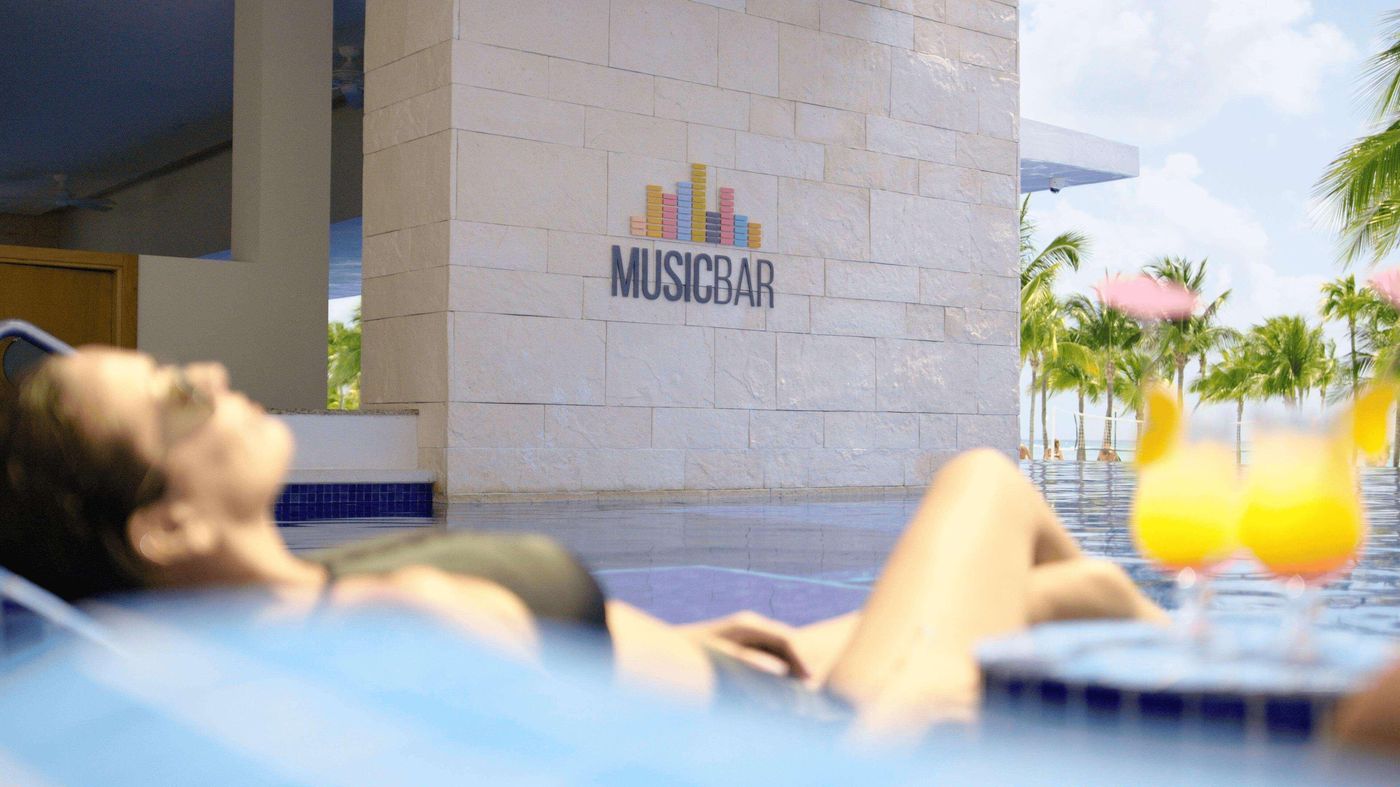 Barcelo-Maya-Riviera---Adults-Only-Pool-23