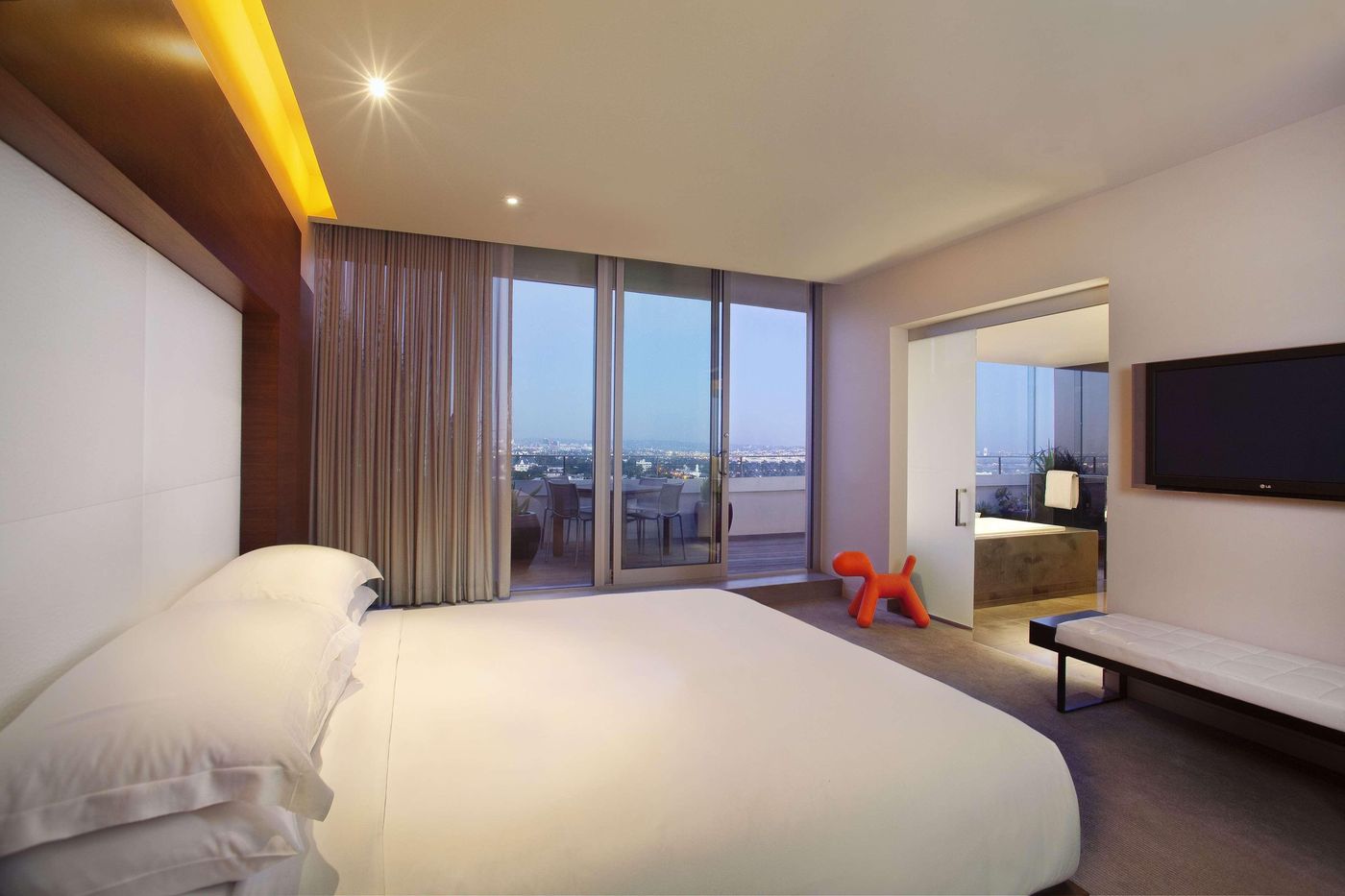 Andaz-West-Hollywood-a-concept-by-Hyatt-Room-34