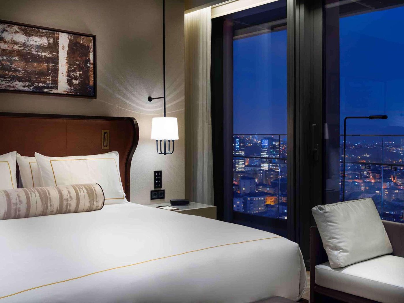 Fairmont-Quasar-Istanbul-Room-45