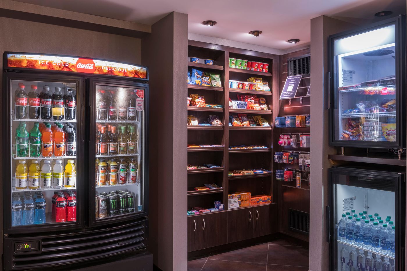 Holiday Inn & Suites Phoenix Airport North-United States-Phoenix-General view-4