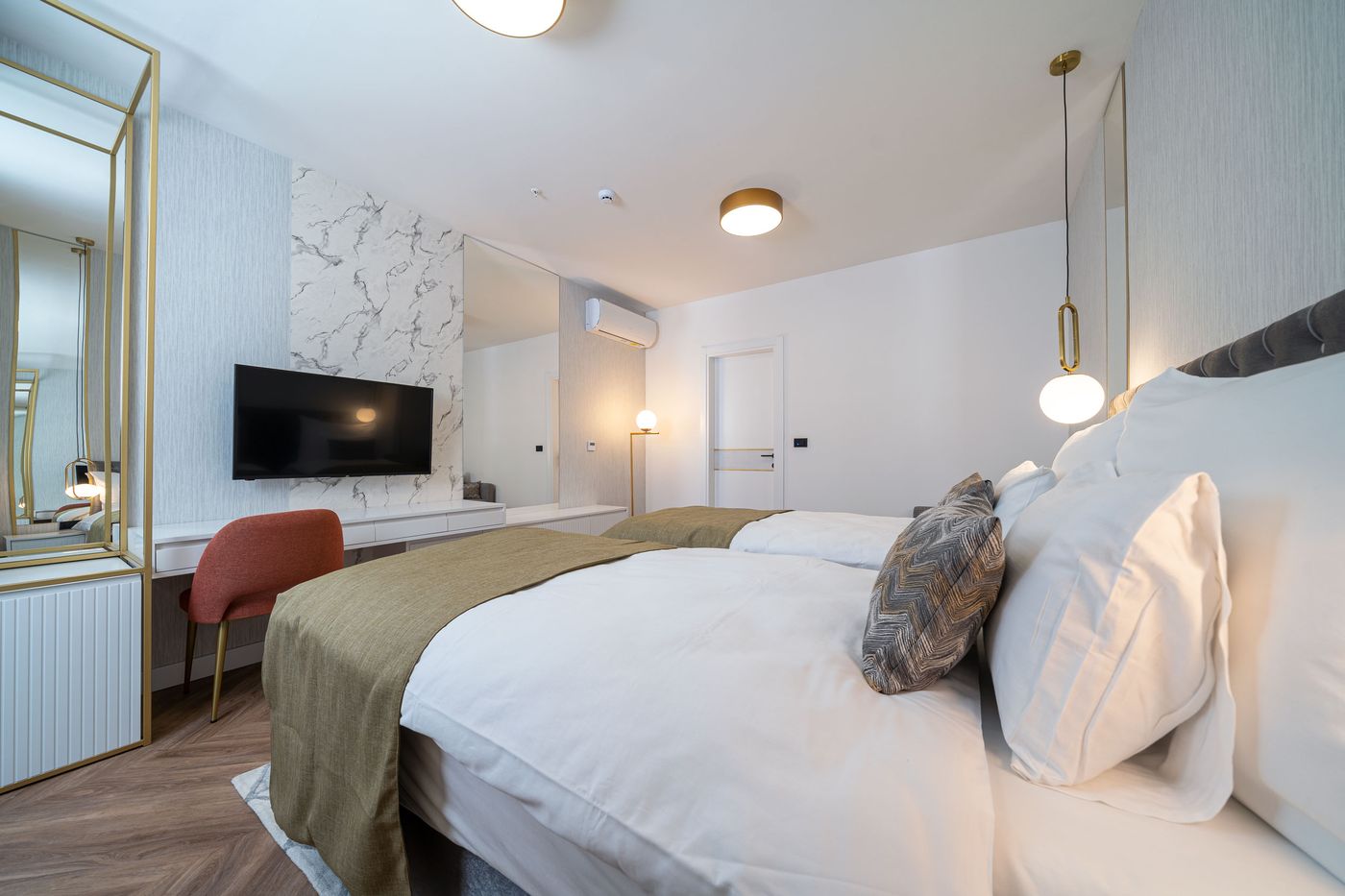 Hotel-Millennium-Room-14