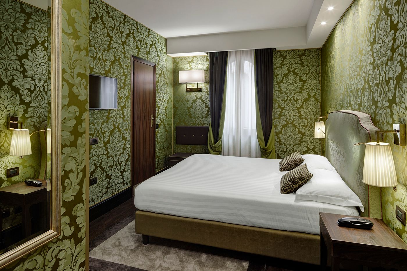 American-Dinesen-Room-20