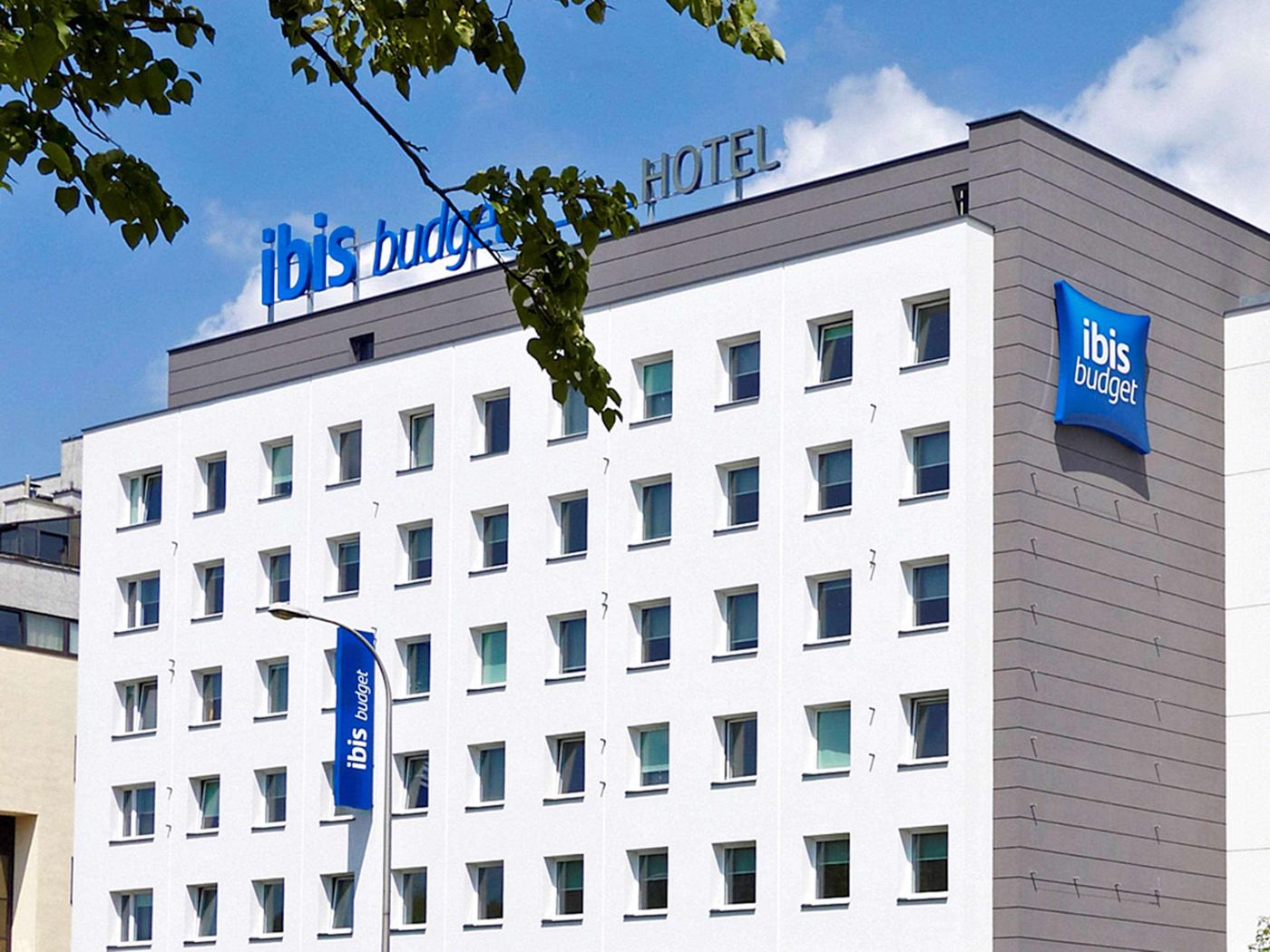 ibis-budget-Warszawa-Reduta-General-view-3