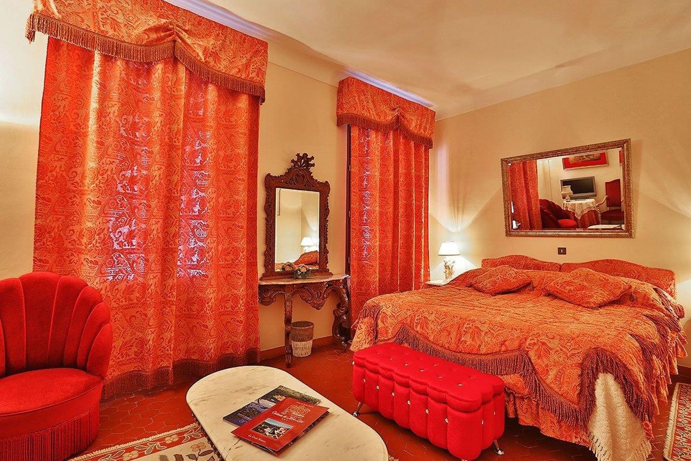 Chateau-de-Mei-Lese-Room-74