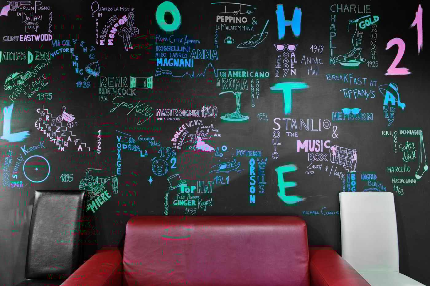 Twenty-One-Hotel-Room-17