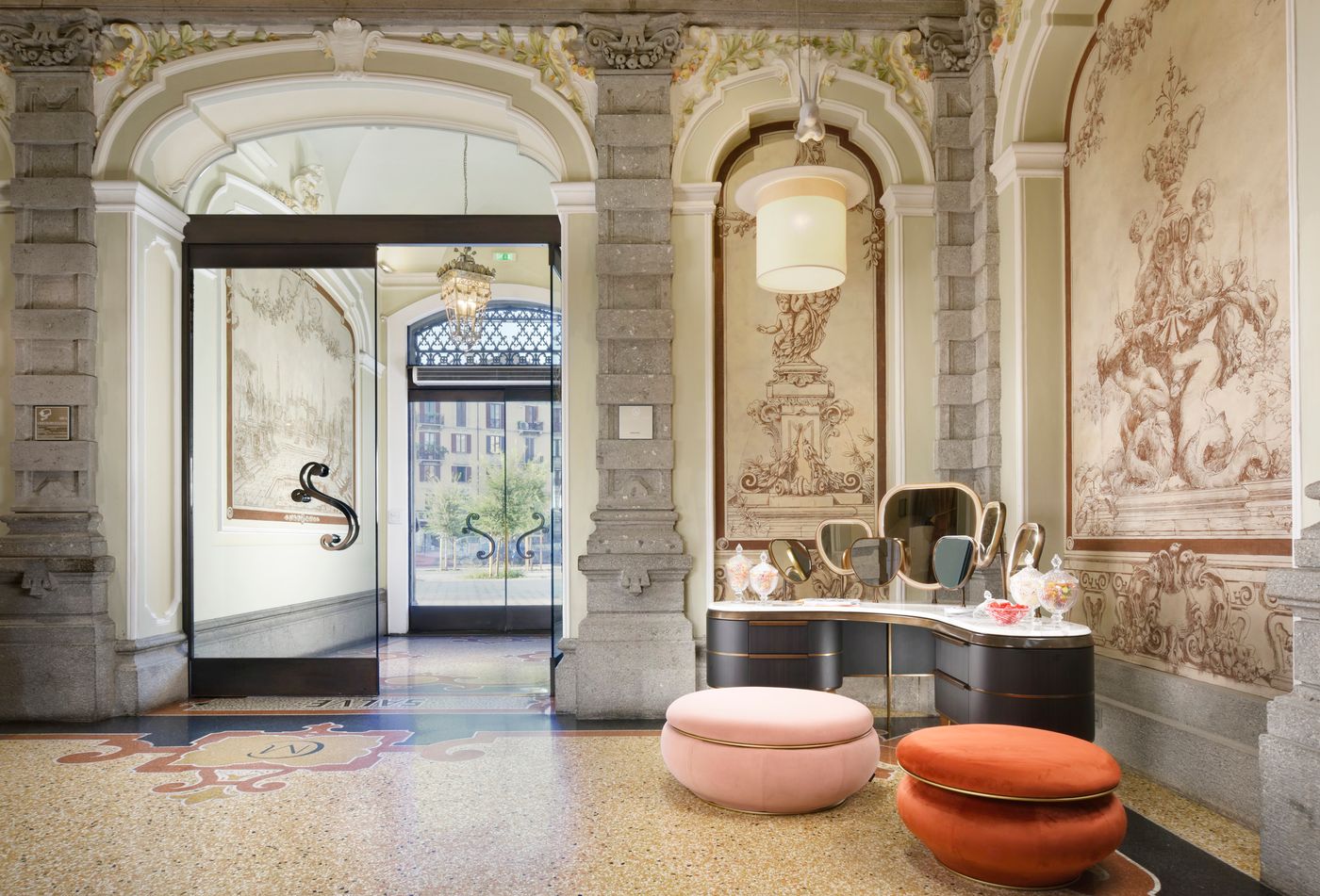 Chateau-Monfort-Lobby-1