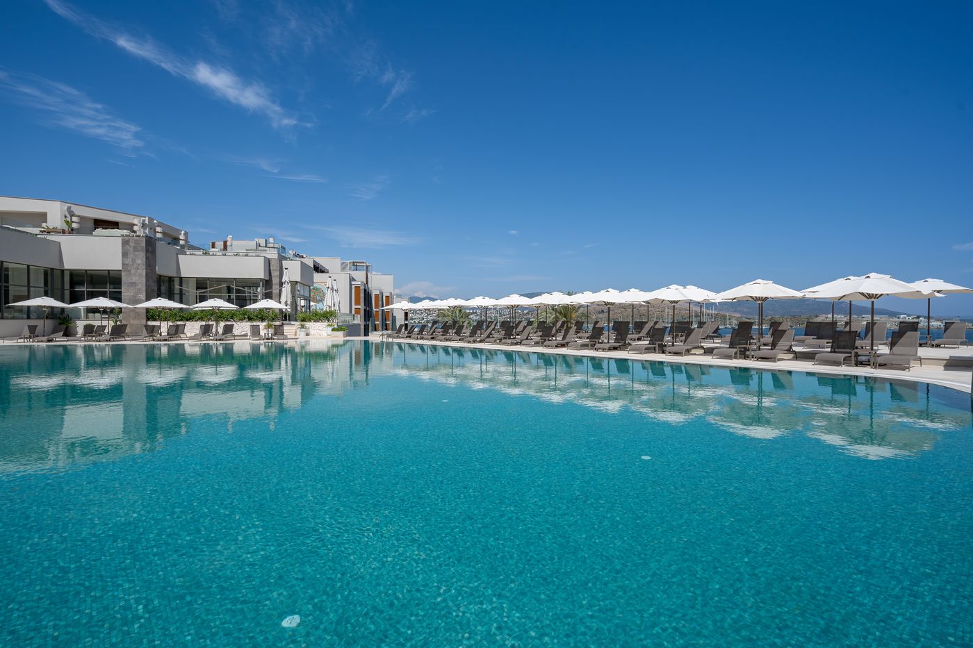 Mirada-Exclusive-Pool-7