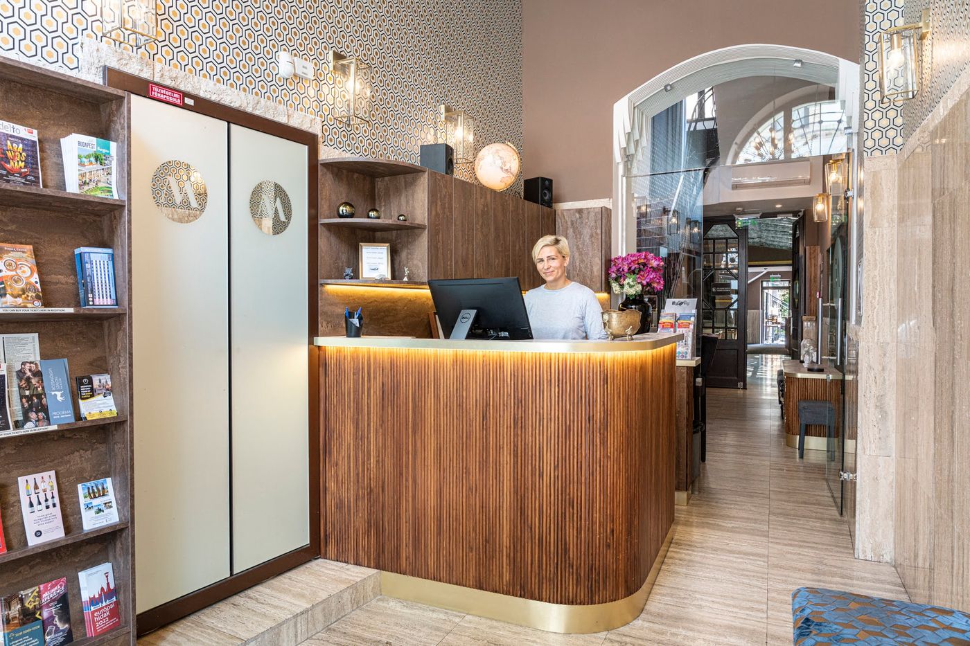 Hotel Mika Downtown-Hungary-BUDAPEST-Lobby-7