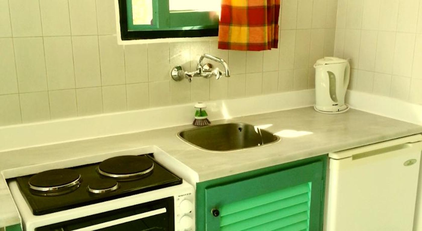 Korifi Suites Art Hotel