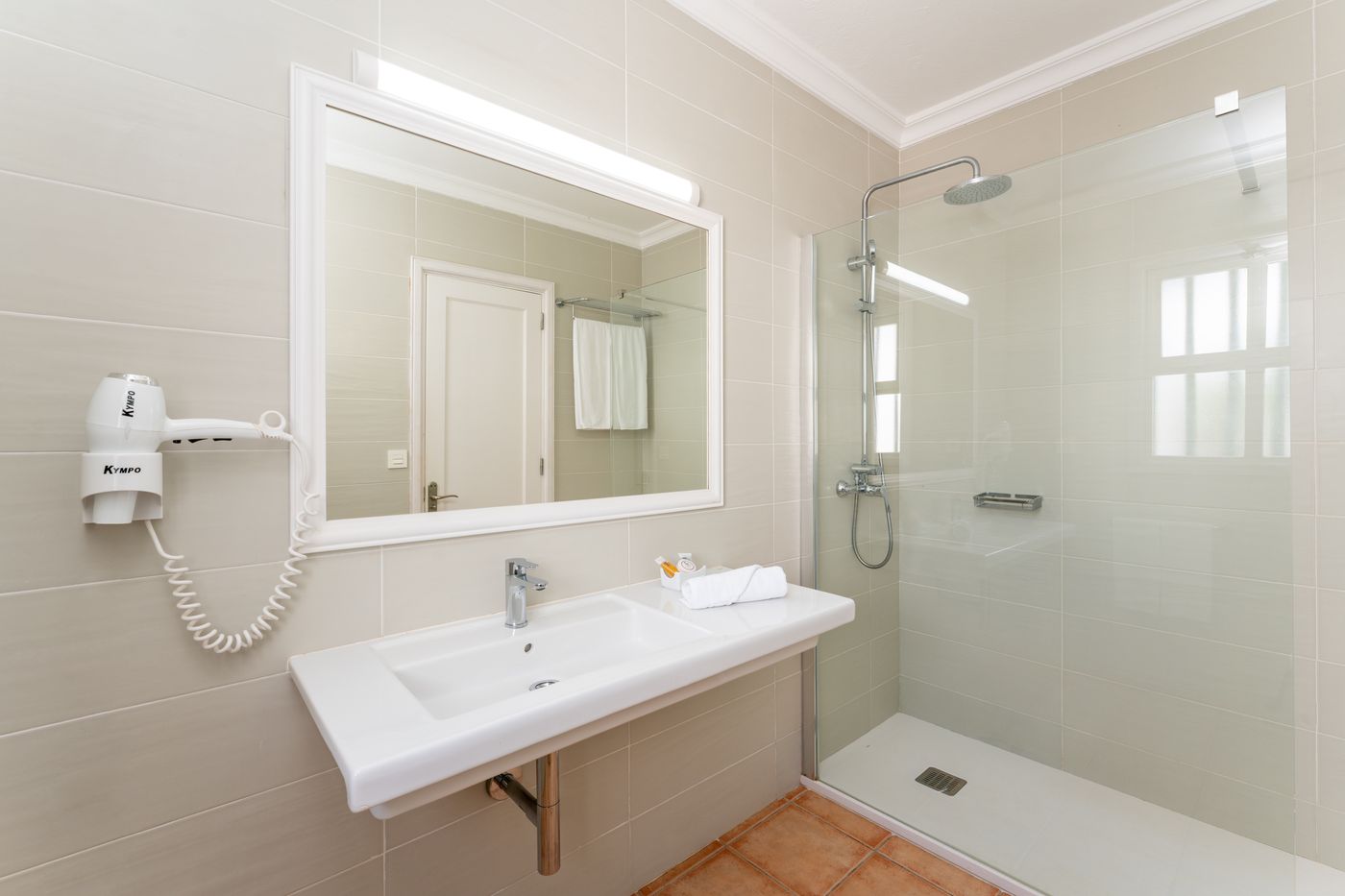 Apartamentos-LIVVO-Las-Gaviotas-Room-54