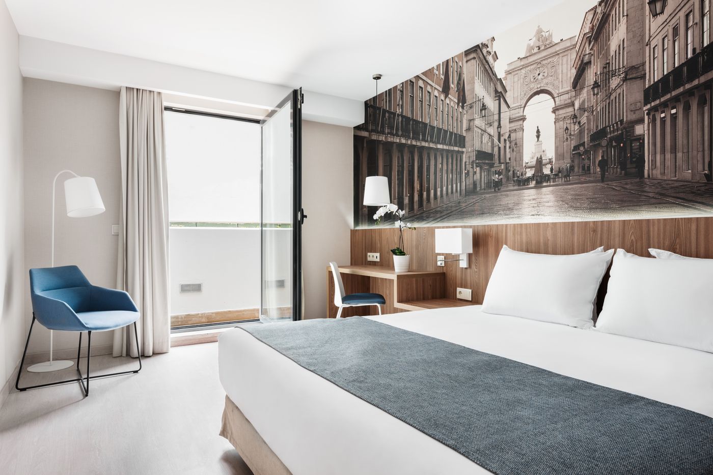 Exe-Saldanha-Room-24