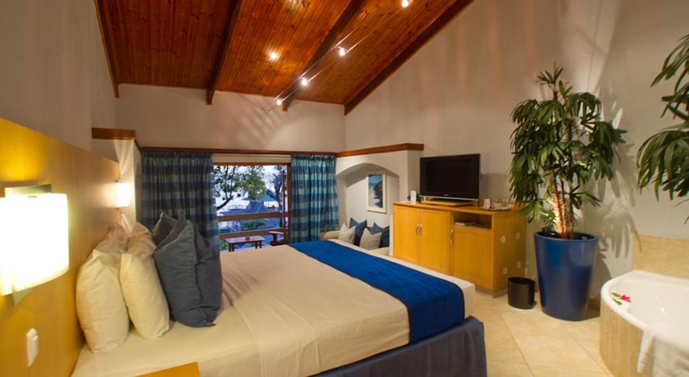 Coco de Mer Hotel and Black Parrot