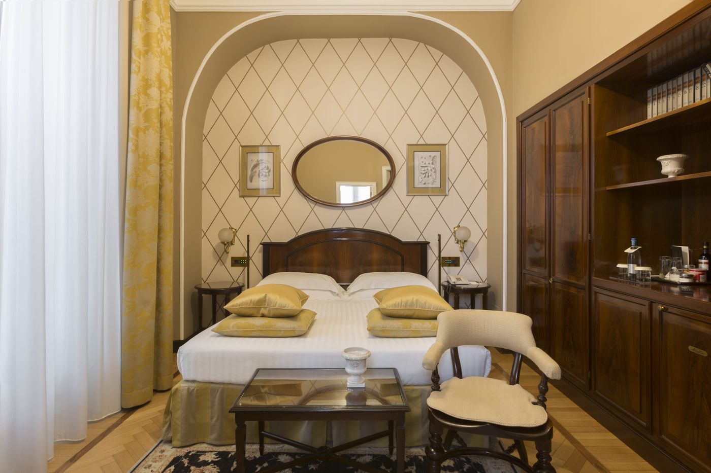 Grand-Hotel-et-de-Milan---The-Leading-Hotels-Room-27