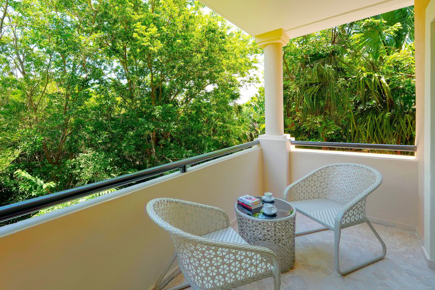 Grand-Palladium-White-Sand-Resort---Spa-All-Incl--Room-76